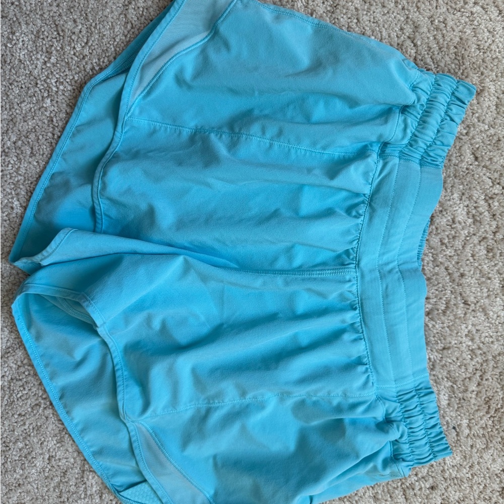 Lululemon Hotty hot low rise shorts
